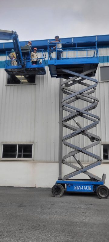Công ty TNHH đầu tư công nghệ Minh Quân – Dịch vụ cho thuê xe nâng người tại Vĩnh Phúc…