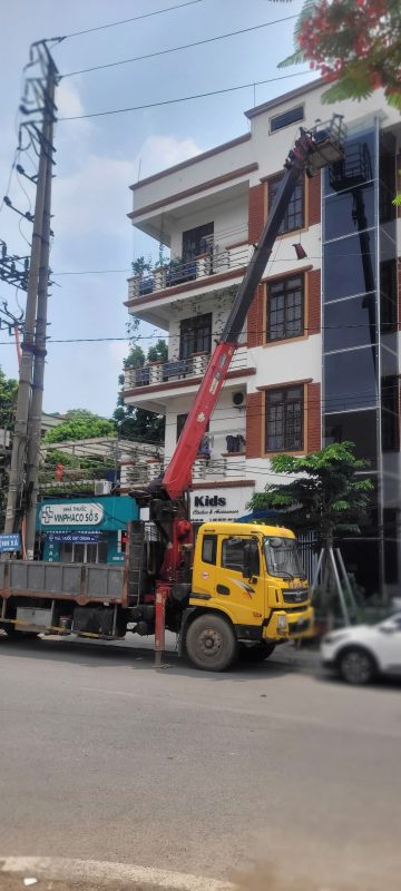 Công ty TNHH đầu tư công nghệ Minh Quân – Dịch vụ cho thuê xe nâng người tại Vĩnh Phúc…