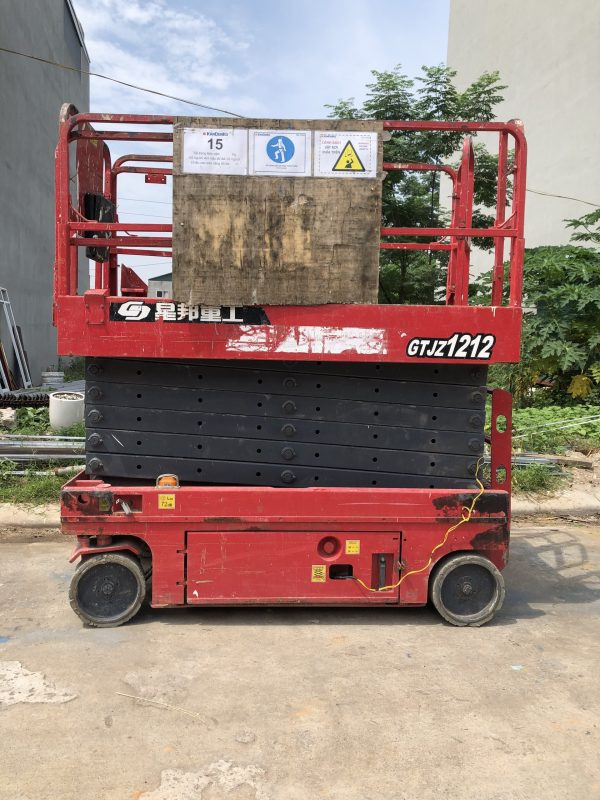 Công ty TNHH đầu tư công nghệ Minh Quân – Dịch vụ cho thuê xe nâng người tại Vĩnh Phúc…