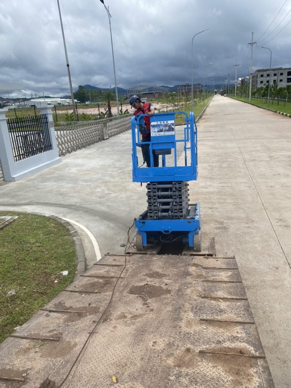 Công ty TNHH đầu tư công nghệ Minh Quân – Dịch vụ cho thuê xe nâng người tại Vĩnh Phúc…