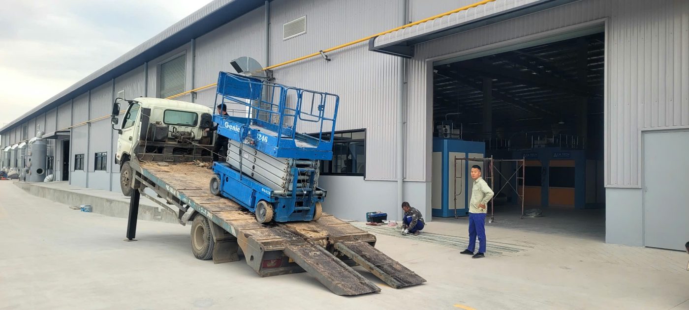 Công ty TNHH đầu tư công nghệ Minh Quân – Dịch vụ cho thuê xe nâng người tại Vĩnh Phúc…