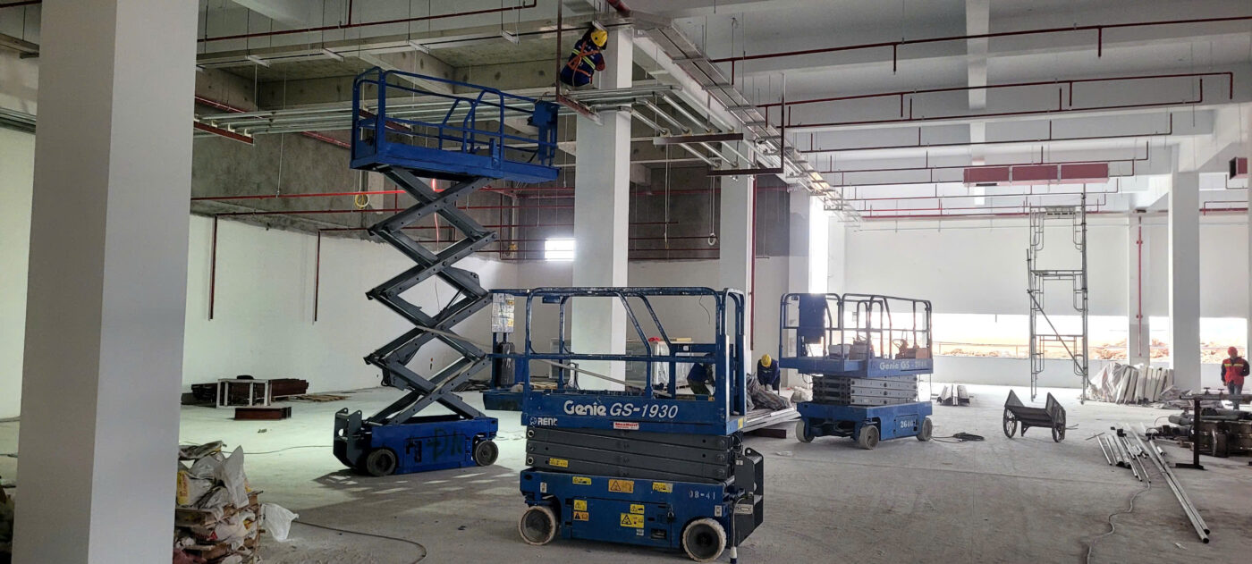 Công ty TNHH đầu tư công nghệ Minh Quân – Dịch vụ cho thuê xe nâng người tại Vĩnh Phúc…