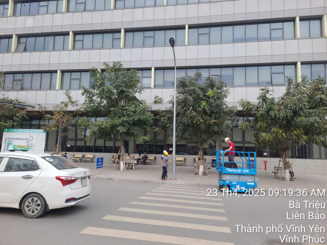 Công ty TNHH đầu tư công nghệ Minh Quân – Dịch vụ cho thuê xe nâng người tại Vĩnh Phúc…