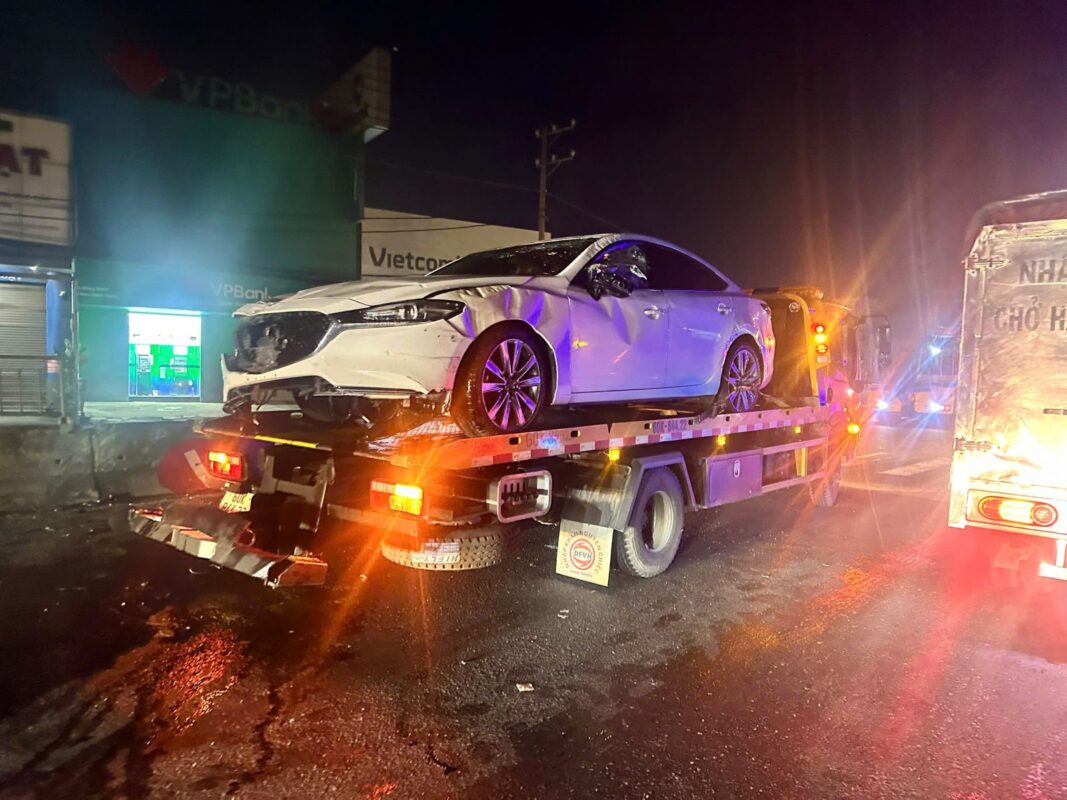 Công ty TNHH đầu tư công nghệ Minh Quân – Dịch vụ cho thuê xe nâng người tại Vĩnh Phúc…