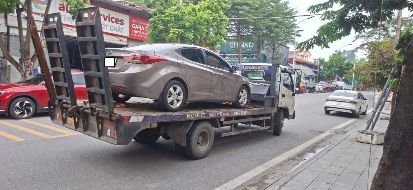 Công ty TNHH đầu tư công nghệ Minh Quân – Dịch vụ cho thuê xe nâng người tại Vĩnh Phúc…